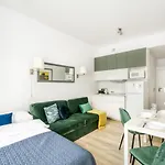 Apartment V Airport & West Railway Station Warsaw