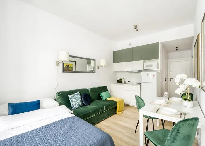 Apartament V Airport & West Railway Station Warszawa